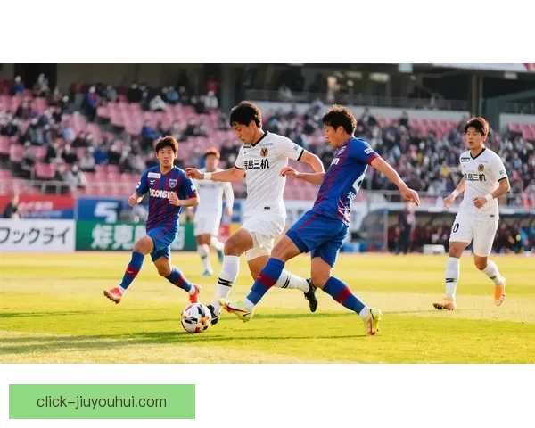 广岛三箭新球场首战喜迎胜利球迷热情高涨